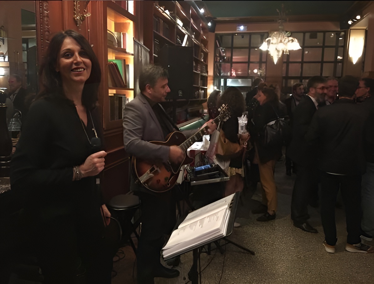 Cocktail d'entreprise avec TOVA NOVA